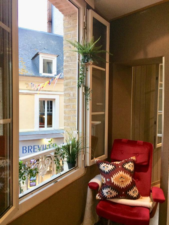 La Reine Des Plages Cls Deauville Трувиль-сюр-Мер Экстерьер фото