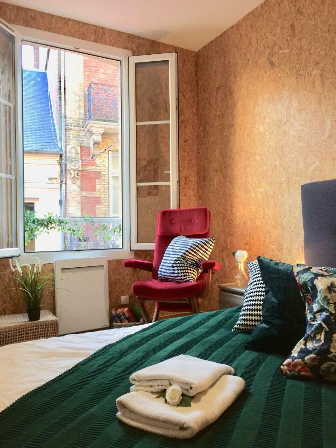 La Reine Des Plages Cls Deauville Трувиль-сюр-Мер Экстерьер фото